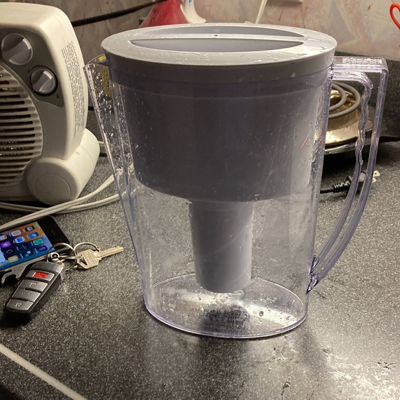 Brita filter water pitcher model Ob03 - Picture 11 of 16